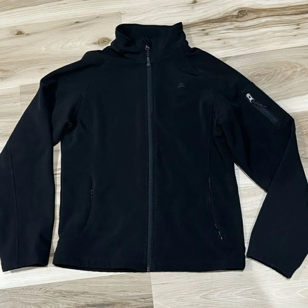 Snozu Black Zip Up Jacket Women’s Medium